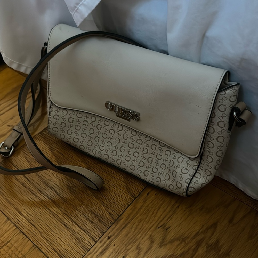 Guess Womens Nude Shoulder Bag